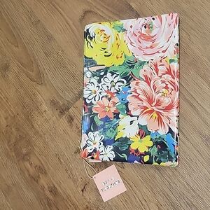 Ban.dō colorful wristlet pouch